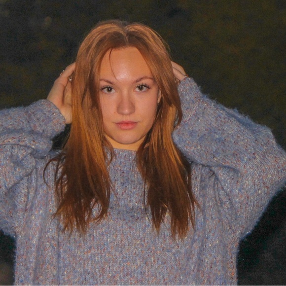 ✨ Meet Your Posher ✨ - Picture 1 of 1